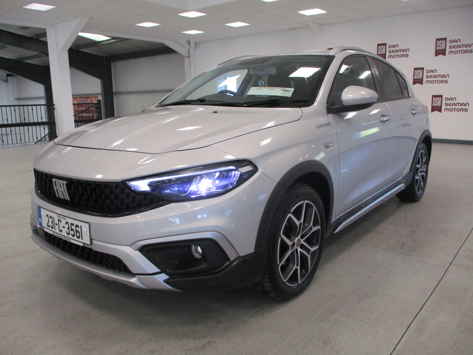 2023 Fiat Tipo 1.0 100HP Cross 5dr €19,950