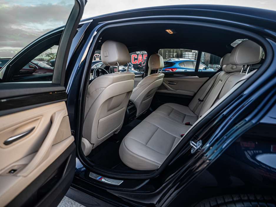 2015 BMW 5 Series - image 38