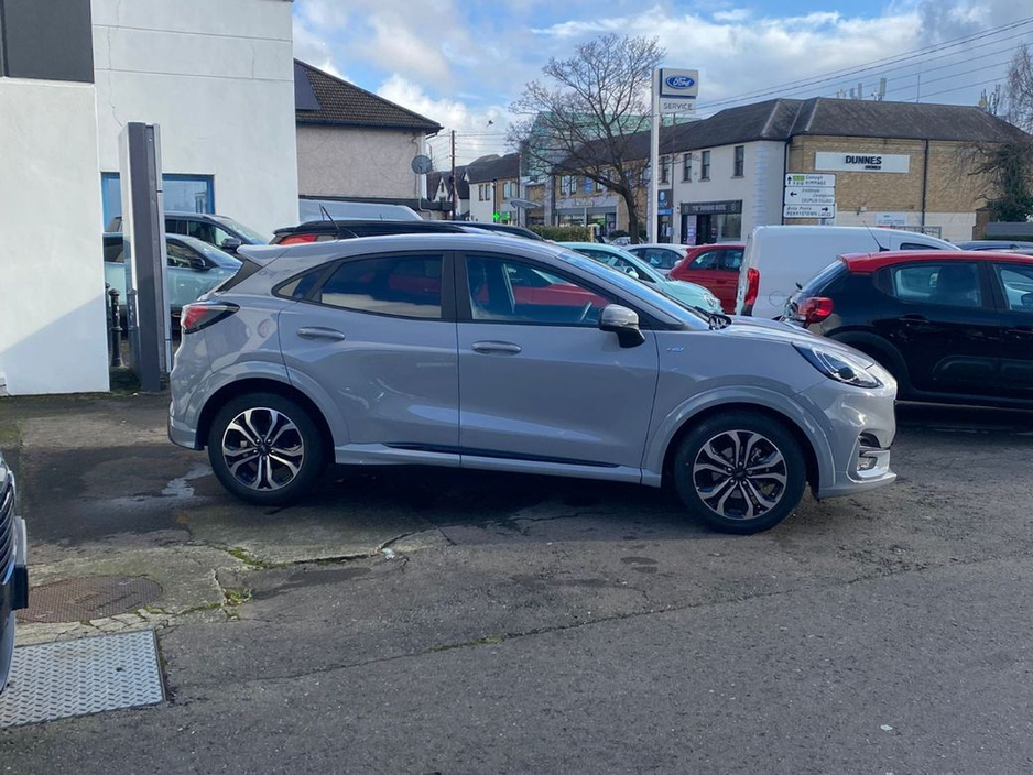 2023 Ford Puma St-line 5D 1.0T Mhev €22,995