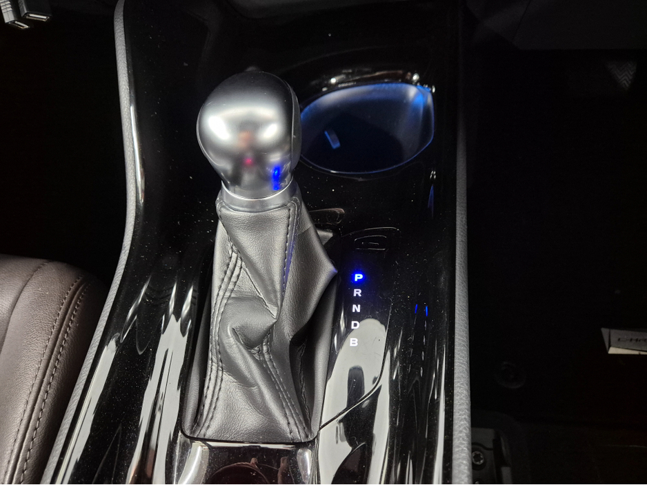 2019 Toyota C-HR **SPORT HYBRID**AUTO**KEYLESS ENTRY AND START**ANDROID/APPLE RADIO MEDIA UNIT**18" DIAMOND CUT ALLOYS**REVERSE CAMERA**HALF LEATHER SEATS**LANE DEPARTURE WARNING**ADAPTIVE CRUISE CONTROL**BLIND SPOT €21,949