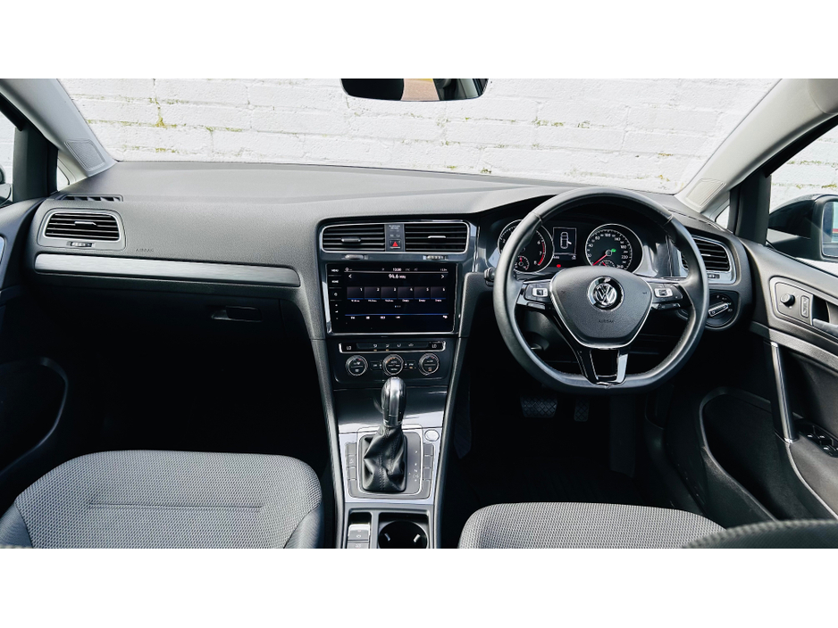 2018 Volkswagen Golf NCT AUG '27 AUTOMATIC PETROL WITH REVERSE CAMERA €18,995