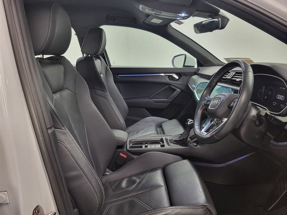 2024 Audi Q3 45 TFSI E S Tronic S line €43,975