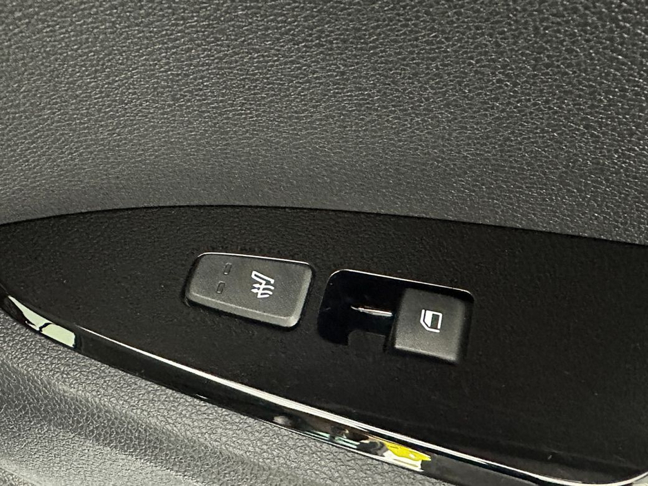 2023 Kia Sportage - image 25