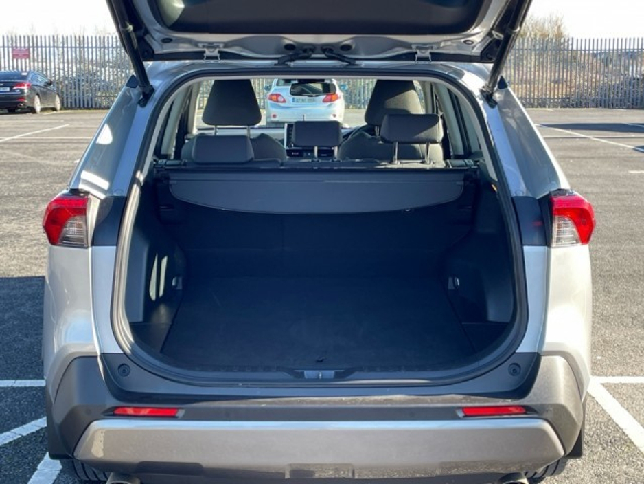 2022 Toyota Rav4 - Luna Edition - 2.5 Hybrid - Automatic - 1 Previous Owner - NCT Approved 2028 - EUR 200 Road Tax // Remote Central Locking // Front Electric Windows // Rear Electric Windows // Electric Mirrors // Po €35,899