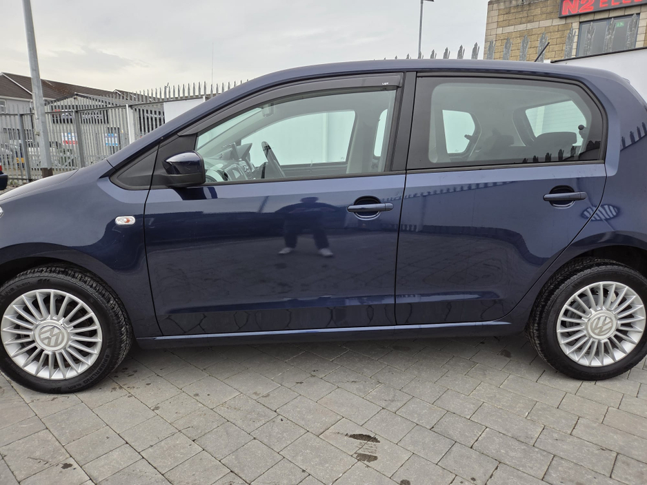 2015 Volkswagen up! - image 6