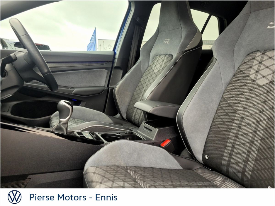 2024 Volkswagen Golf - image 7