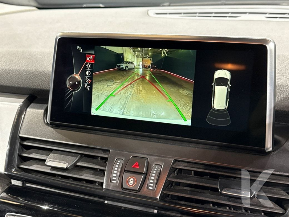 2016 BMW 2 Series - image 18