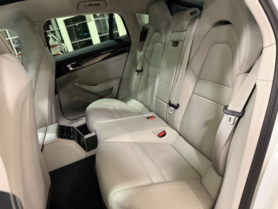 2023 Porsche Panamera 2.9 V6 E-HYBRID=PAN ROOF//LOW MILES//D REG=FULL PORSCHE SERVICE HISTORY=TAILORED FINANCE PACKAGES AVAILABLE=TRADE IN'S WELCOME €84,995