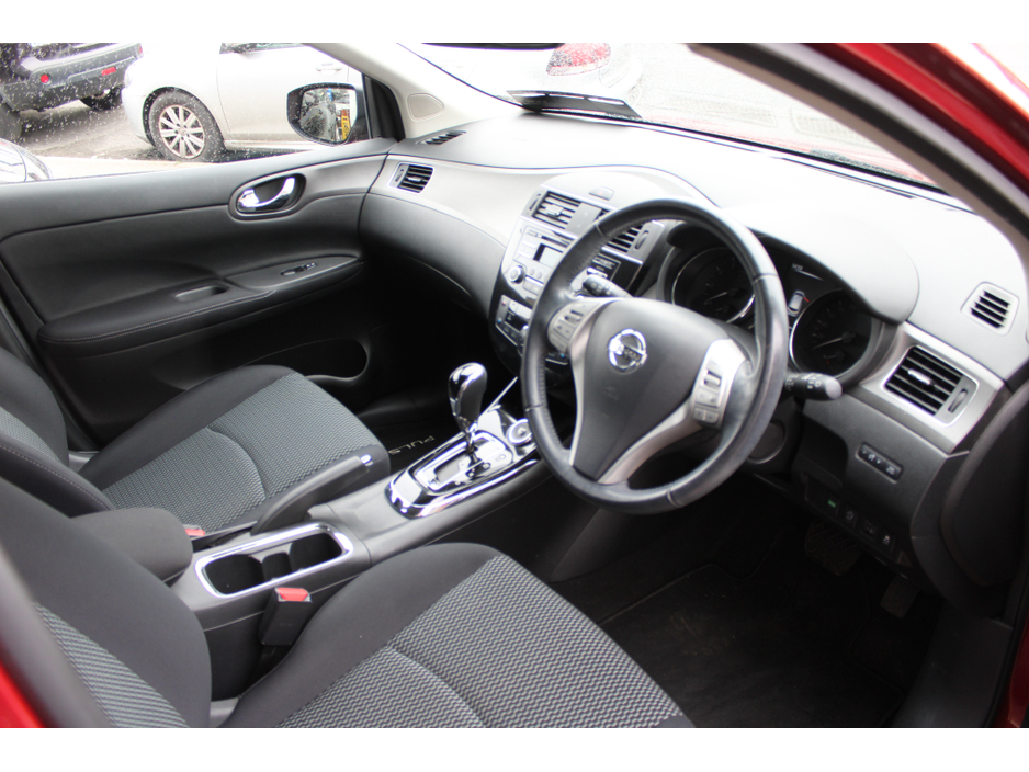 2018 Nissan Pulsar - image 5