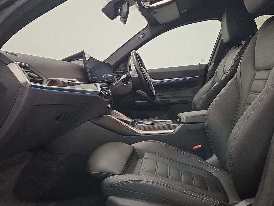 2023 BMW i4 - image 7