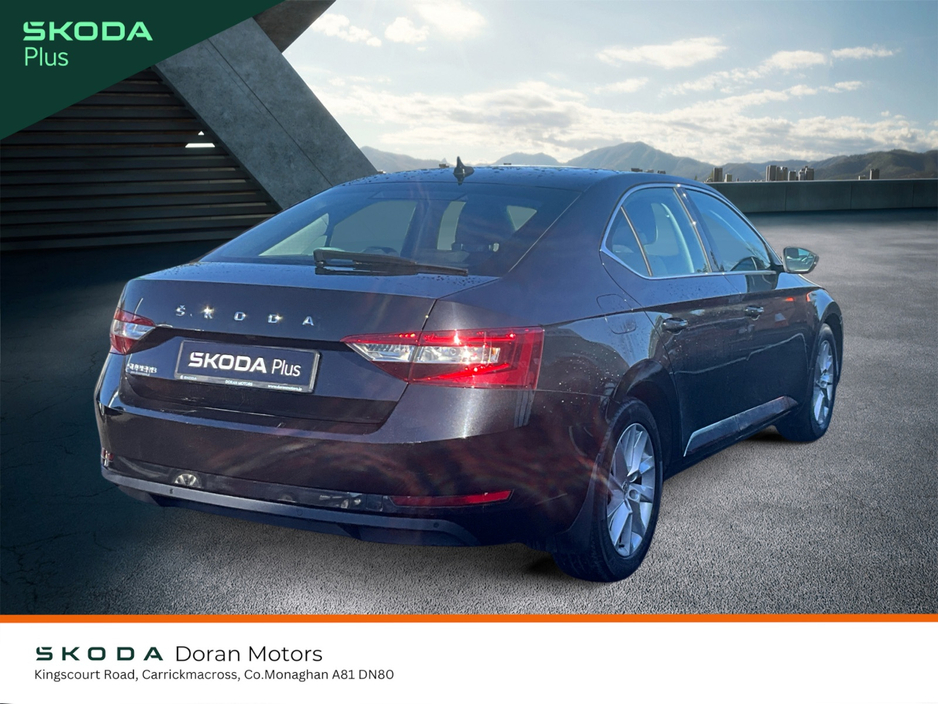 2024 Skoda Superb - image 5