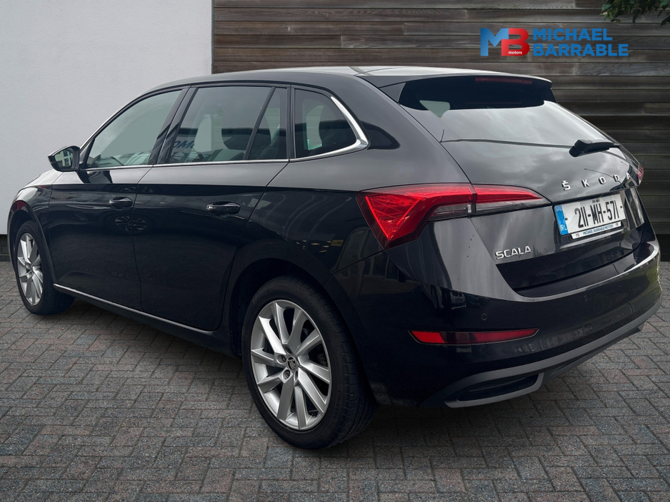 2021 Skoda Scala - image 3