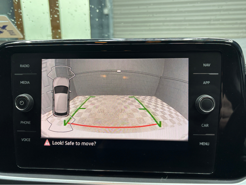 2024 Volkswagen T-Roc LIFE 2.0 TDI MANUAL 6SPEED FWD 116HP 5 €29,950