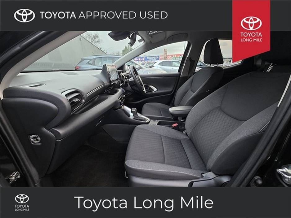 2022 Toyota Yaris 1.5 Hybrid Luna Sport 5Dr €19,949