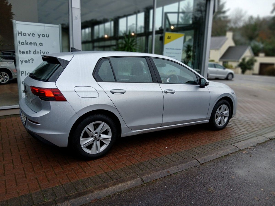 2024 Volkswagen Golf 1.0 TSI 110HP Life, FSH, Silver Met, 26km. €28,750