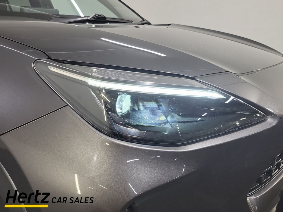 2023 Toyota Yaris Cross - image 7