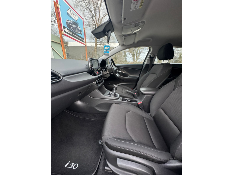 2019 Hyundai i30 - image 17