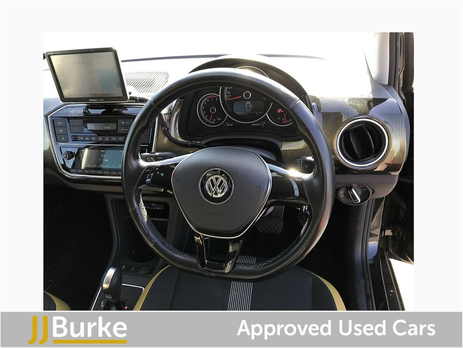 2019 Volkswagen up! - image 11