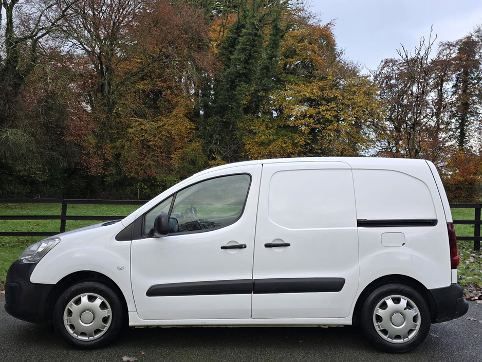 2018 Citroen Berlingo - image 5