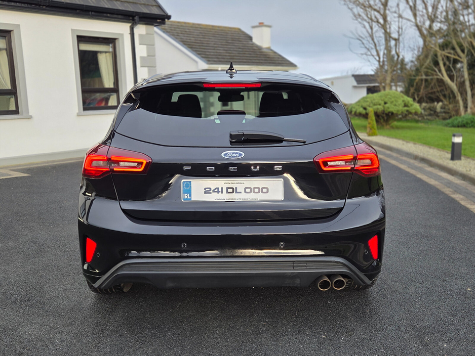 2024 Ford Focus - image 4