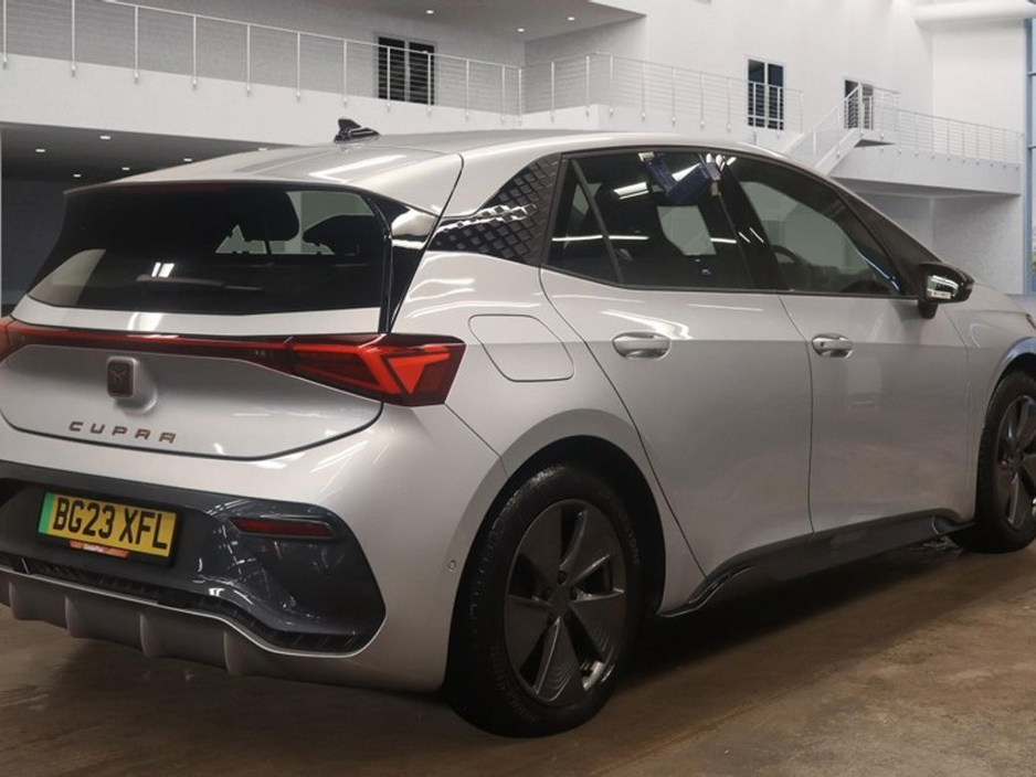 2023 Cupra Born 58KWH // VERY LOW MILEAGE // 360 PARKING AID // APPLE CARPLAY/ANDROID AUTO €24,900