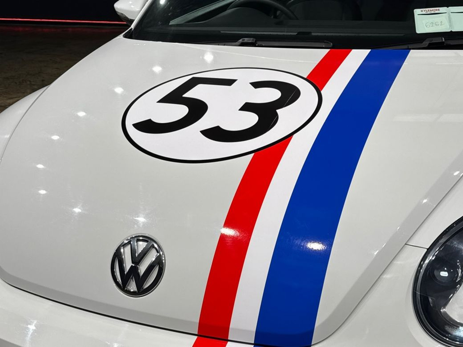 2016 Volkswagen Beetle - image 13