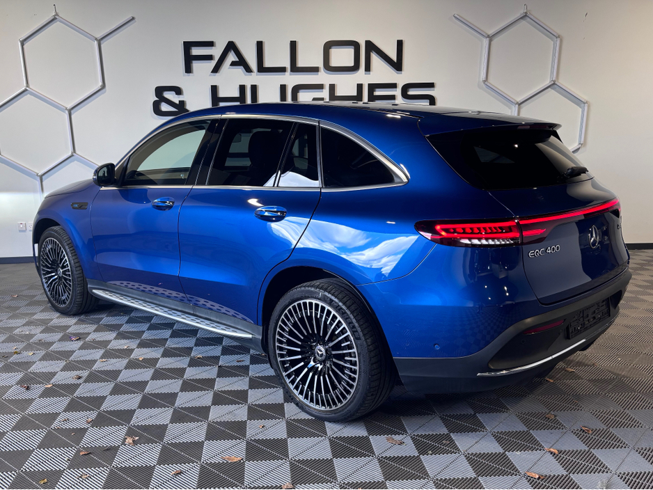 2021 Mercedes-Benz EQC - image 3