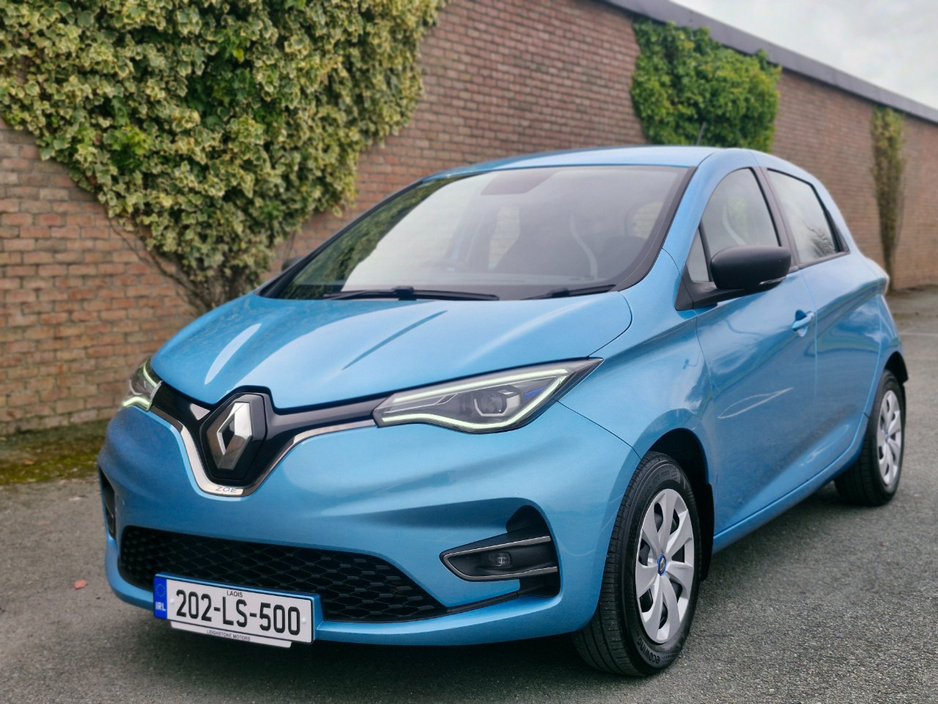 2020 Renault Zoe - image 8