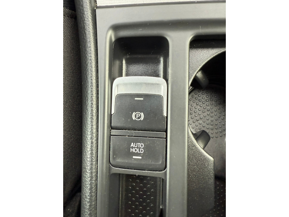 2016 Volkswagen Golf  €15,590