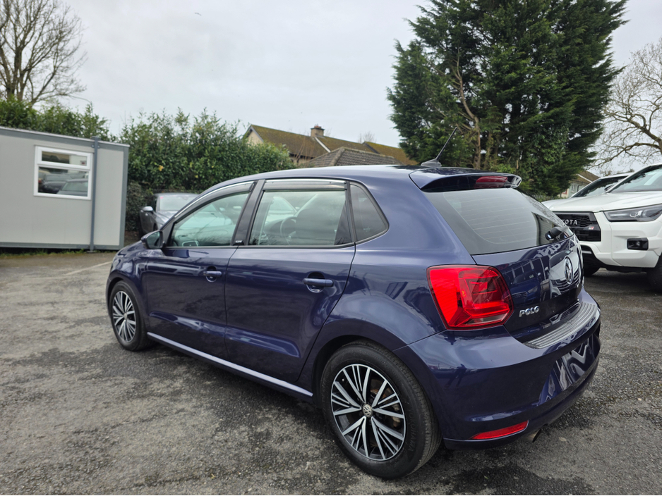 2016 Volkswagen Polo - image 12