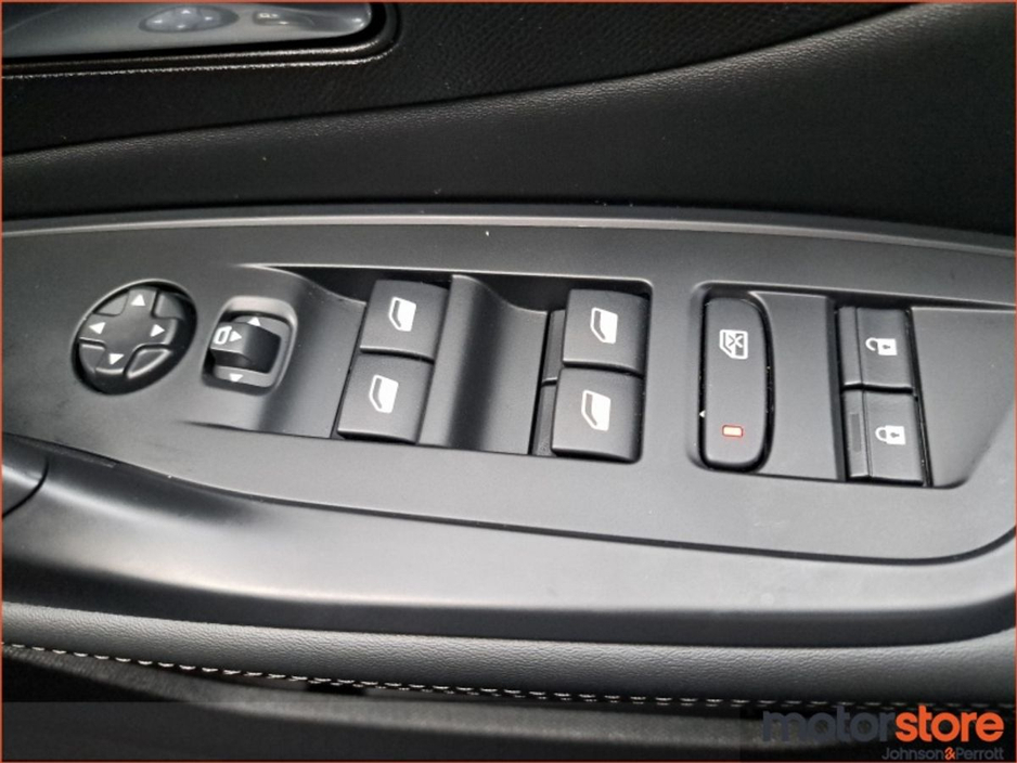 2025 Peugeot 308 1.2 Puretech 130bhp Allure Auto €35,900