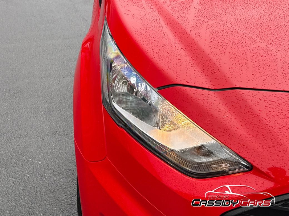 2022 Ford Transit Connect - image 14