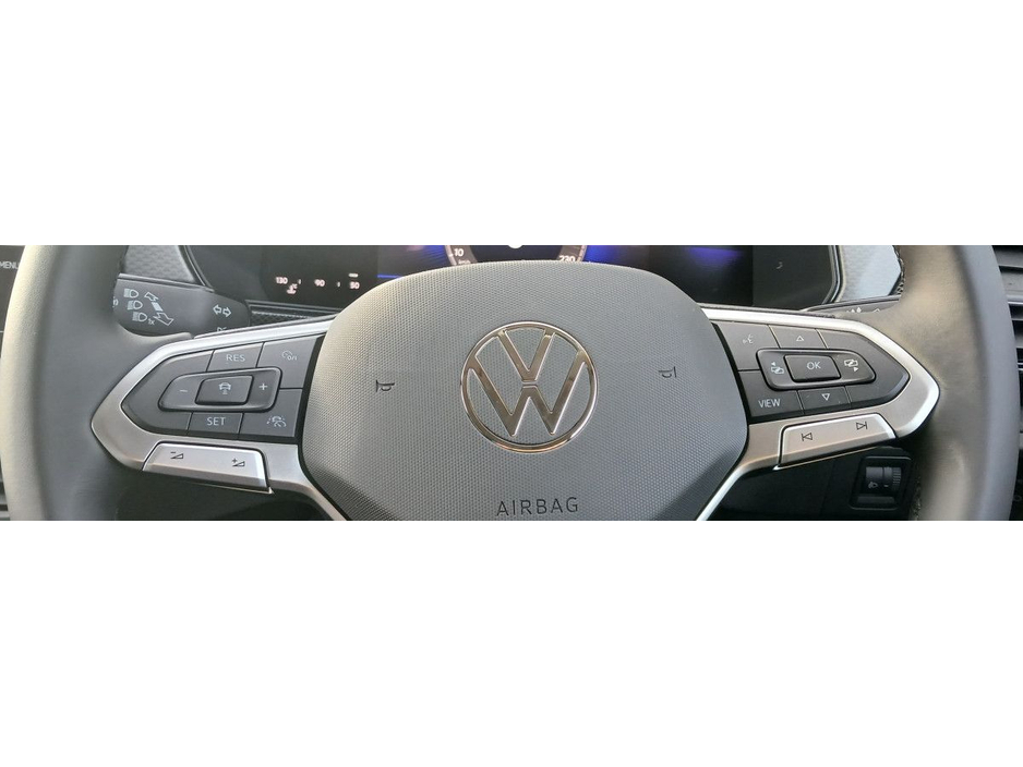 2025 Volkswagen T-Cross - image 12