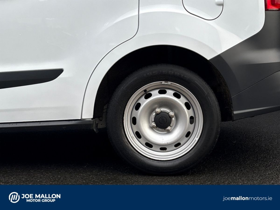 2022 Ford Transit Courier TRANSIT COURIER BASE 1.5 TD 75P €13,950