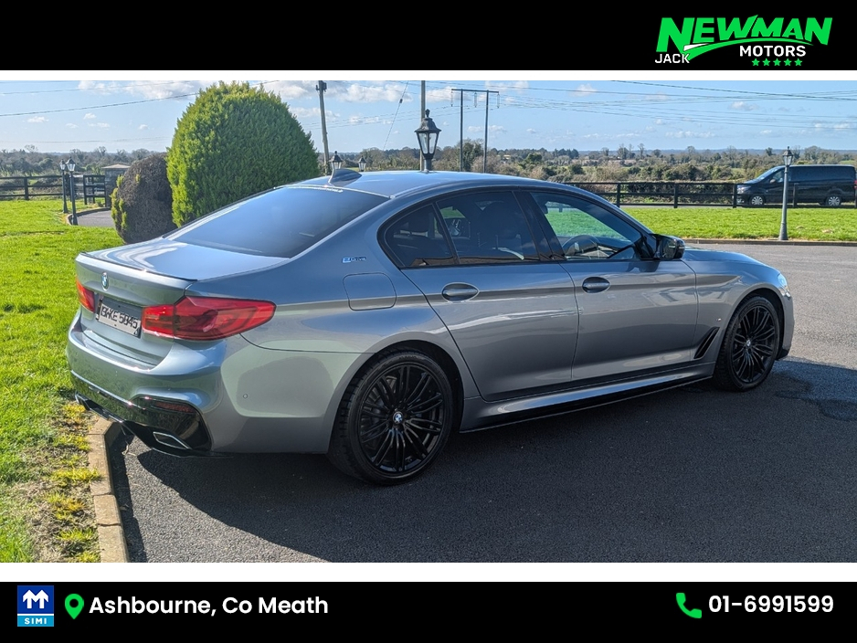 2019 BMW 5 Series - image 11