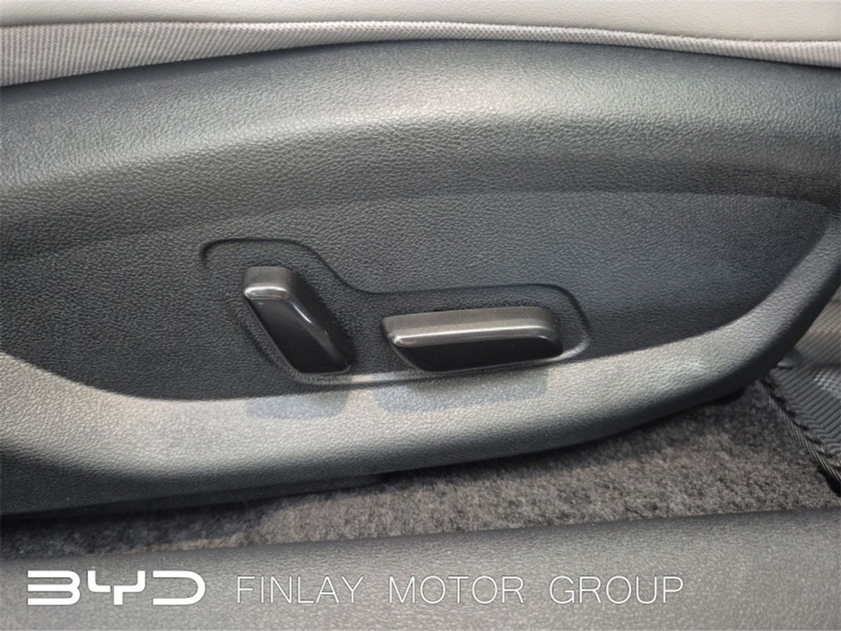 2026 BYD Seal - image 18