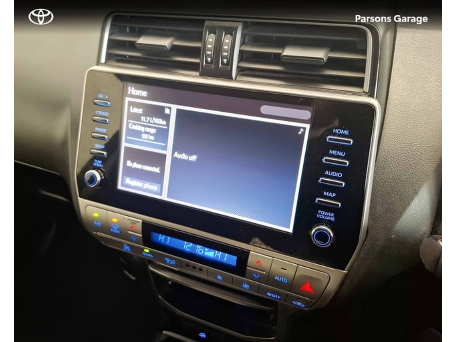 2022 Toyota Landcruiser - image 7