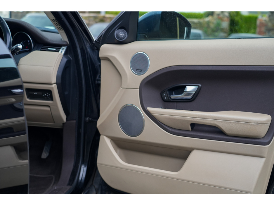 2014 Land Rover Range Rover Evoque - image 16
