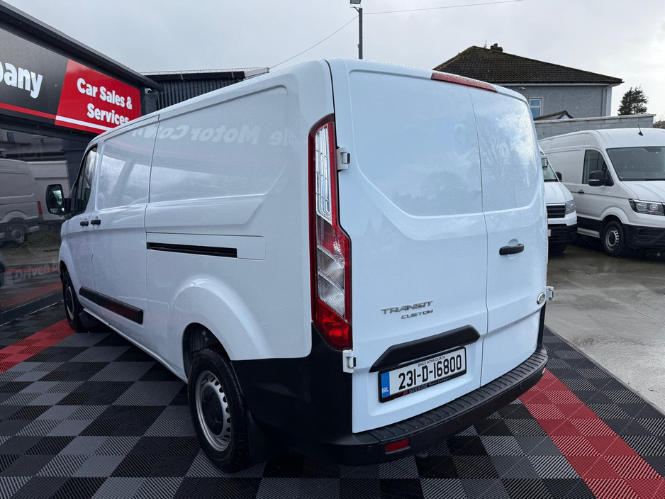 2023 Ford Transit Custom - image 17