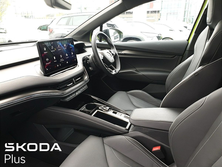 2023 Skoda Enyaq - image 4