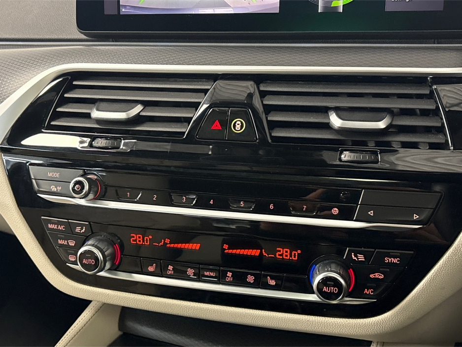 2022 BMW 5 Series 530E HYBRID M SPORT NEW NCT**19"MATTE BLACK ALLOYS**PANORAMIC SUNROOF**FRONT HEATED ELECTRIC SEATS**AMBIENT LIGHTING**APPLE CARPLAY**REVERSE CAMERA**PARKING SENSORS**DRIVE MODES**FINANCE AVAILABLE** €37,995