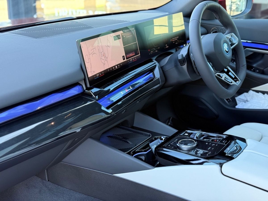 2026 BMW 5 Series - image 6