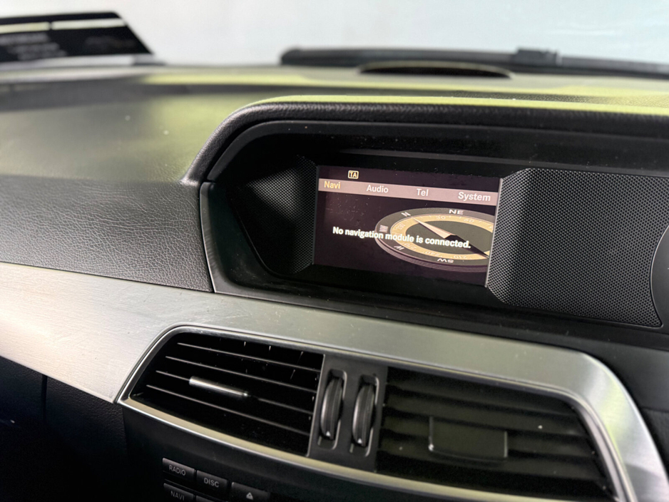 2012 Mercedes-Benz C Class - image 25