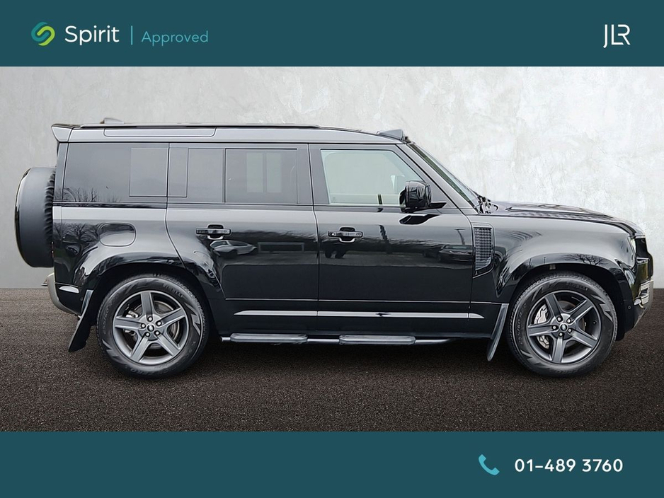 2025 Land Rover Defender - image 6