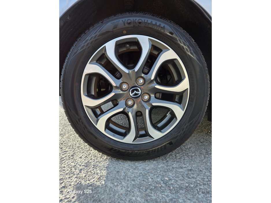 2016 Mazda Demio - image 10