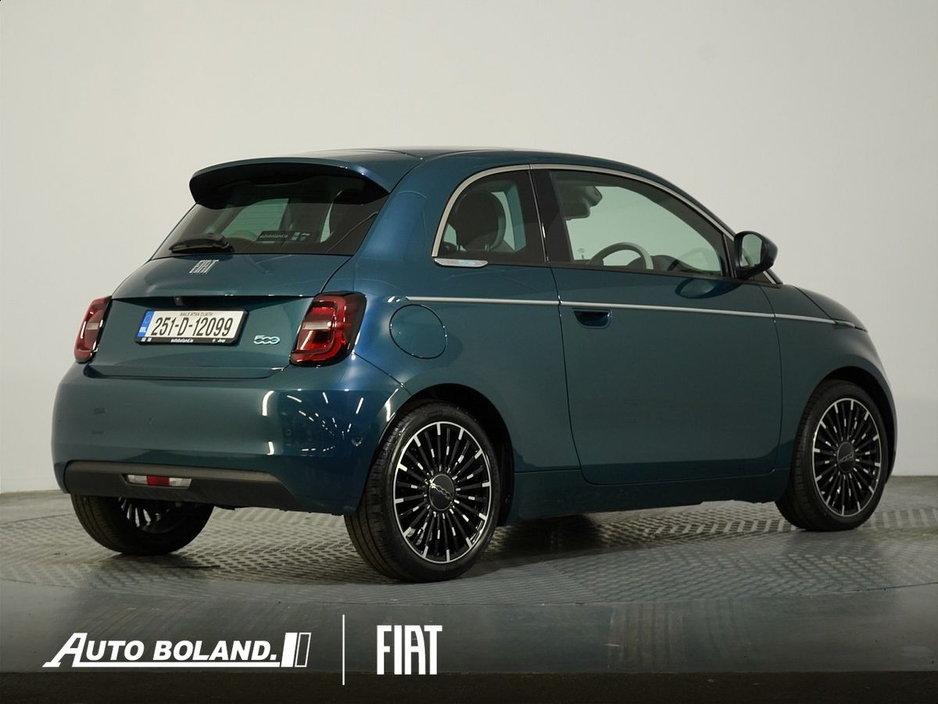 2025 Fiat 500e LA PRIMA 42KWH €26,950