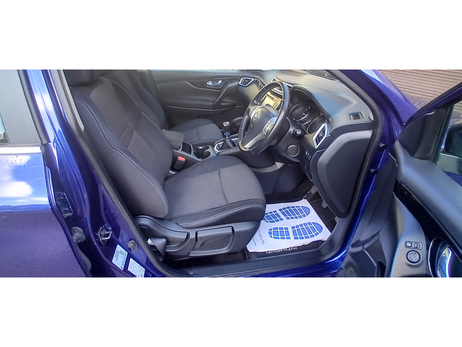 2015 Nissan Qashqai - image 10