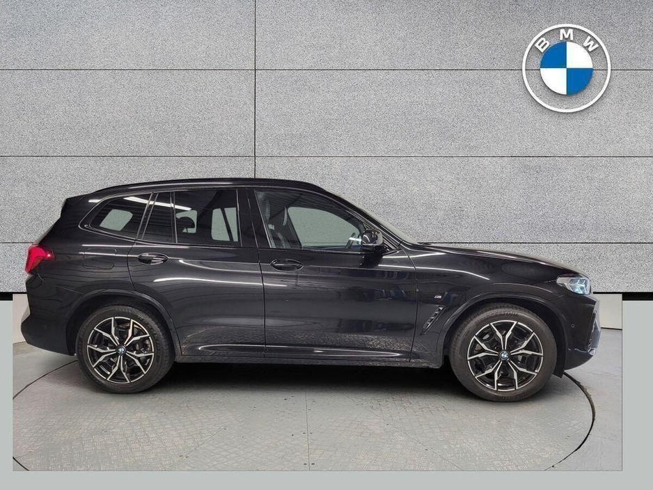 2024 BMW X3 - image 3