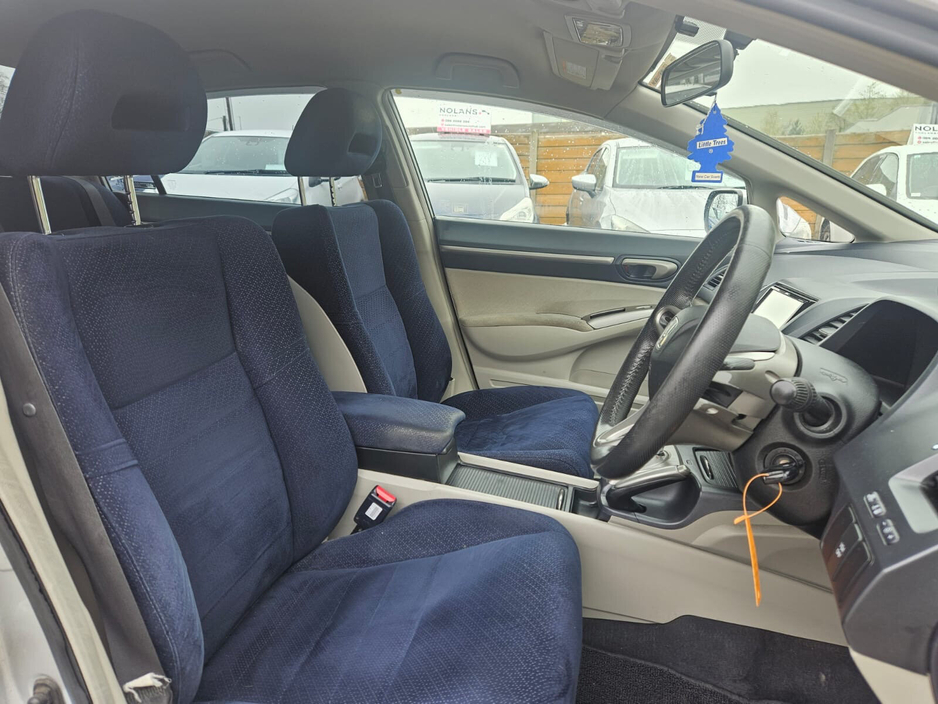 2008 Honda Civic - image 17