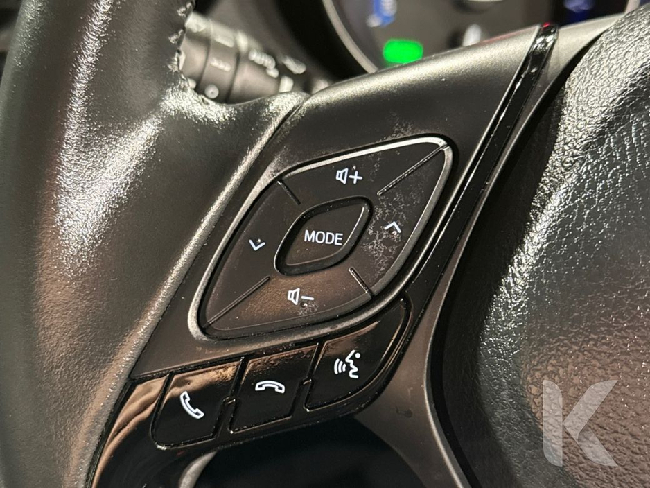 2019 Toyota C-HR - image 22